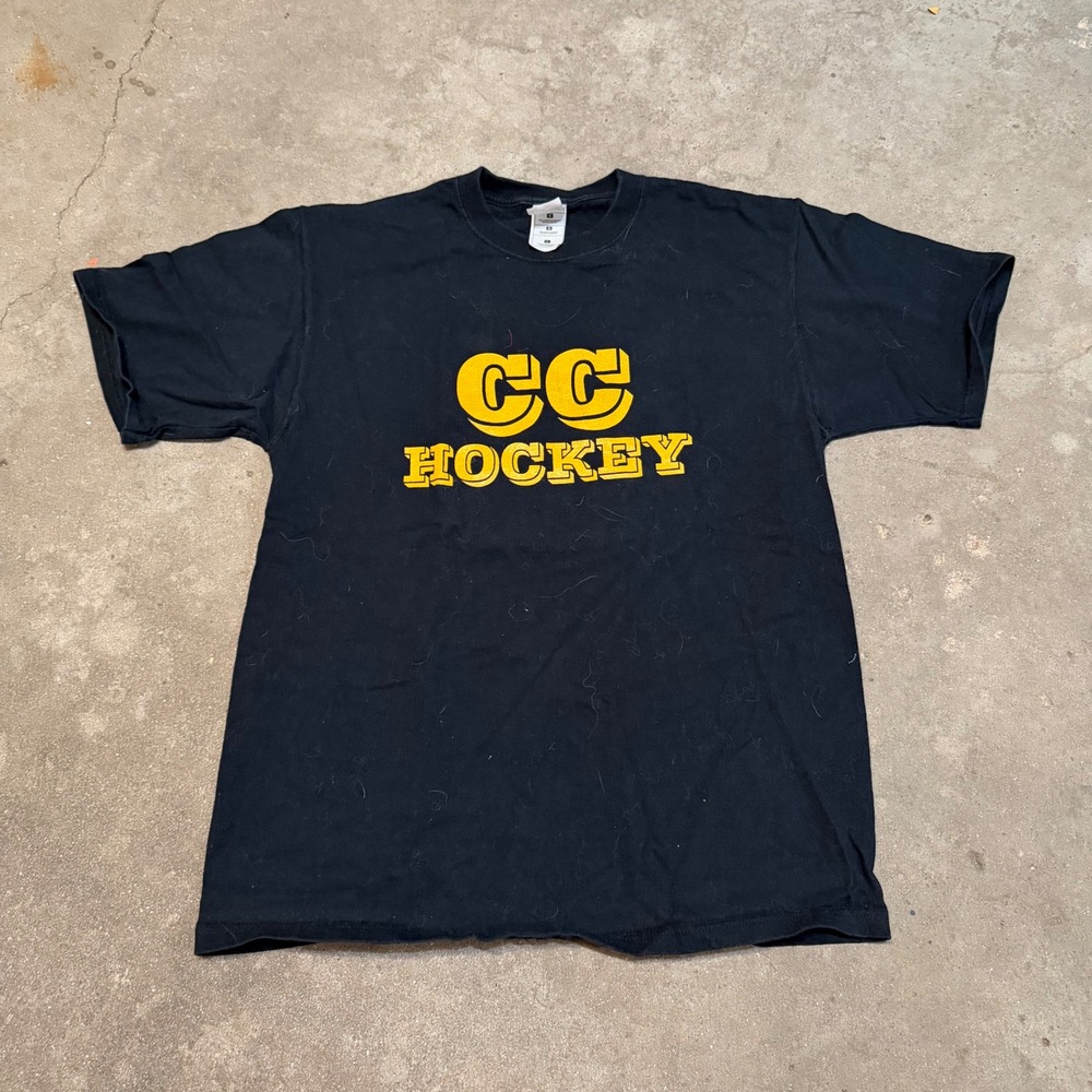 Vintage Colorado College Hockey T-Shirt Men Large Black DU Sucks Graphic Tee